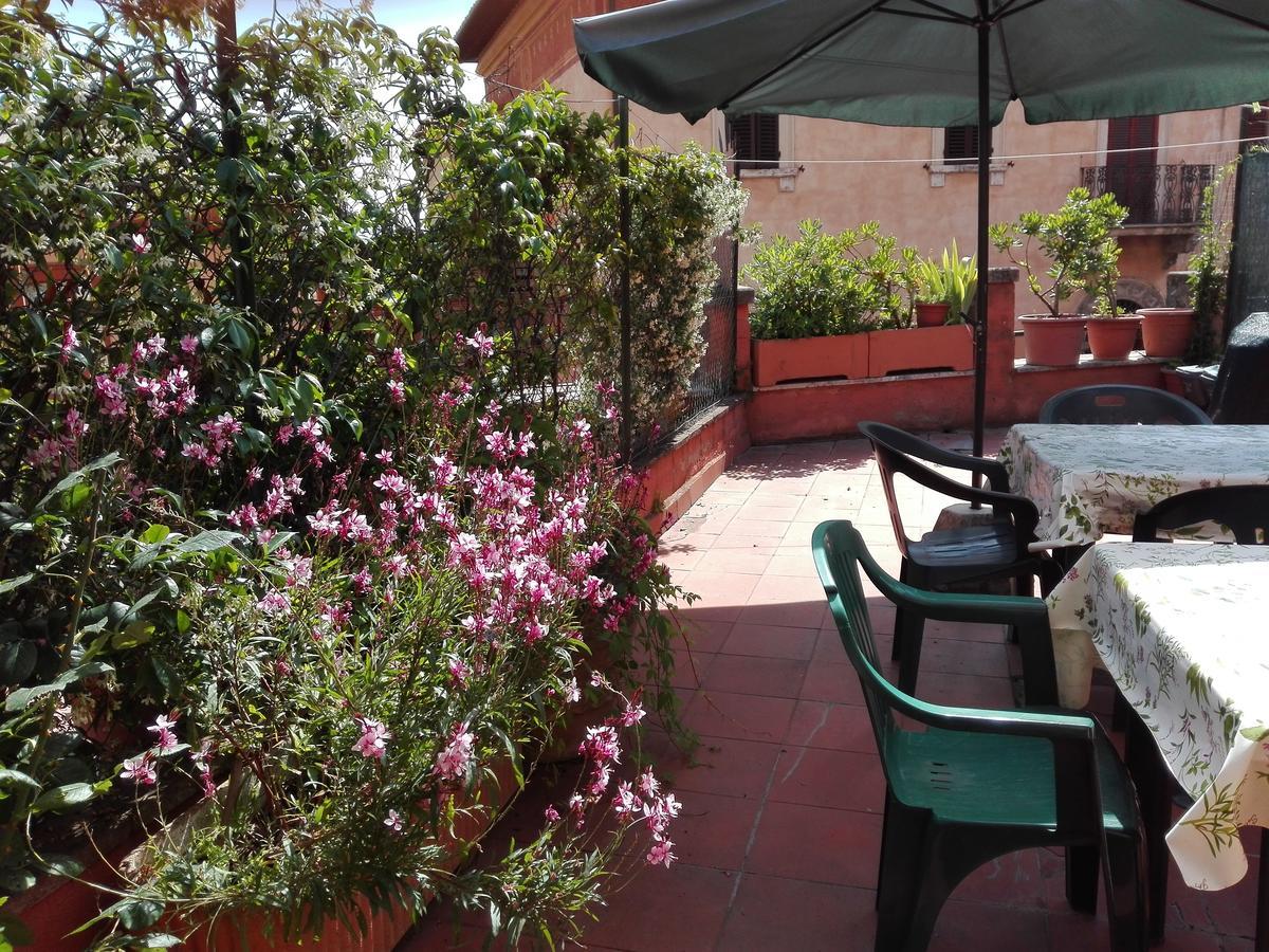 Al Giardino Di Alice Bed & Breakfast Перуджа Екстериор снимка