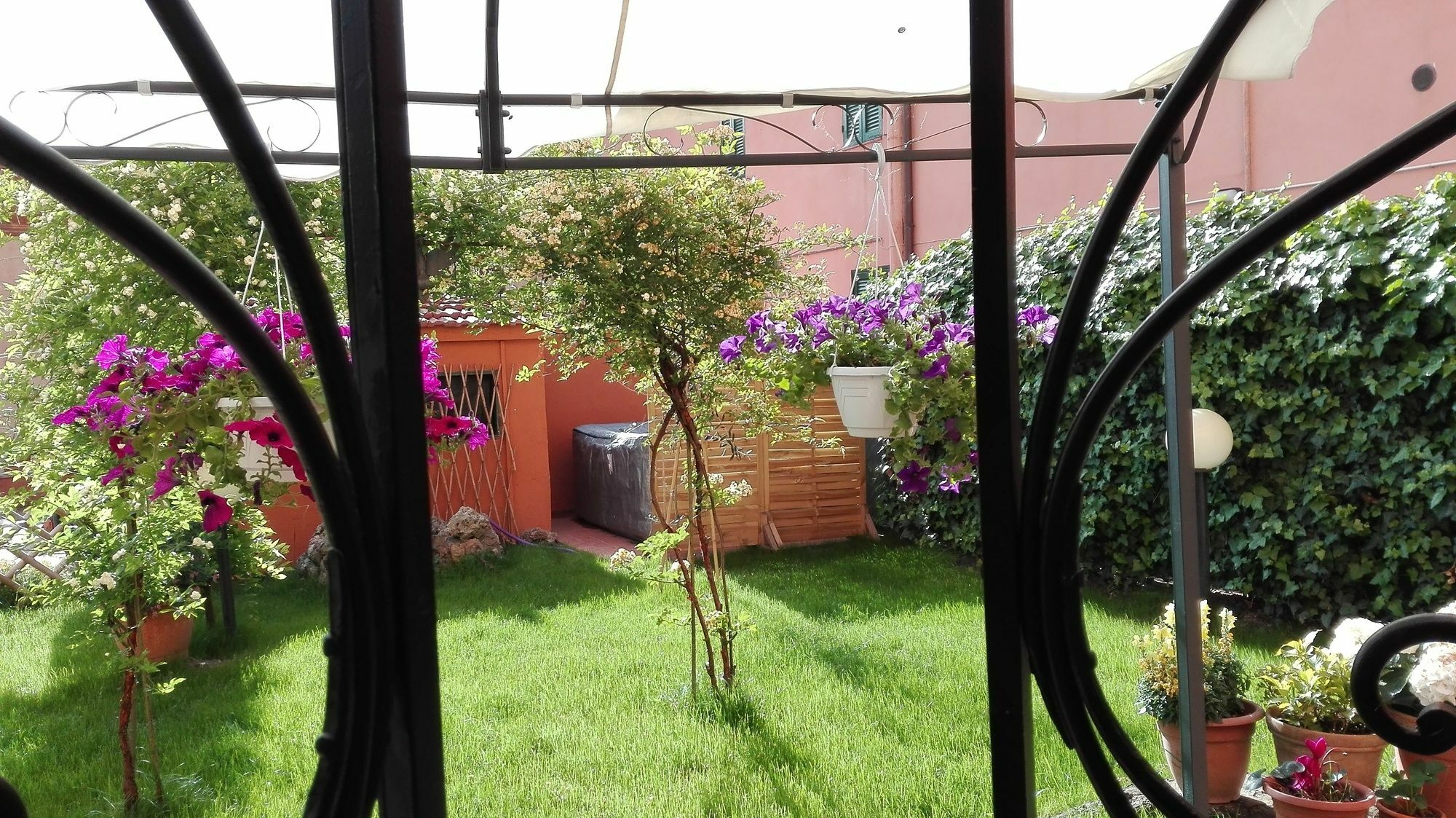 Al Giardino Di Alice Bed & Breakfast Перуджа Екстериор снимка