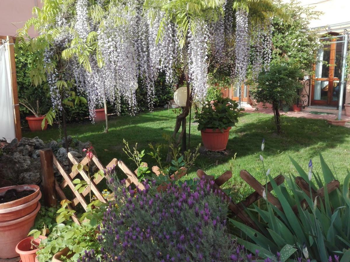 Al Giardino Di Alice Bed & Breakfast Перуджа Екстериор снимка